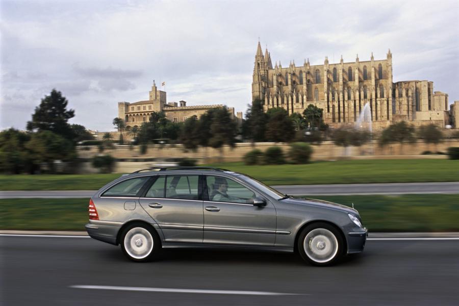  Mercedes-Benz C-Class Estate 2004 года  (фото 22 из 68)